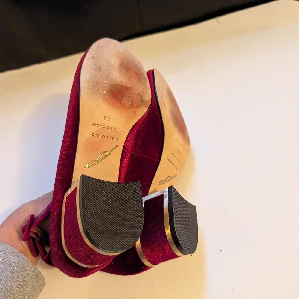 Brian Atwood Velvet Mary Jane shoes size 7.5 in VGUC - Picture 8 of 9